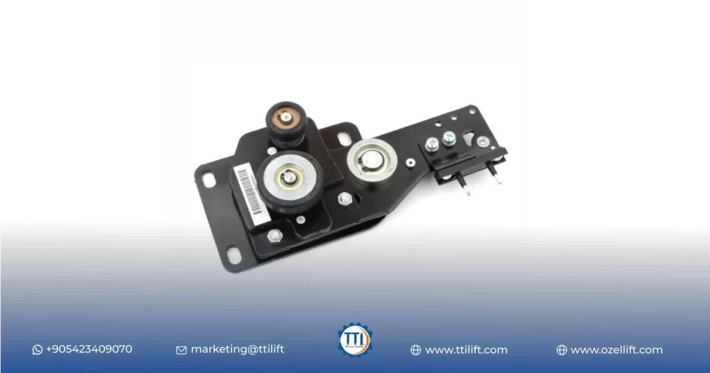 قفل باب المصعد